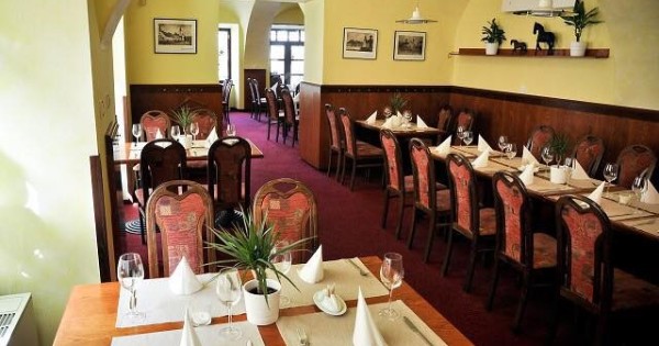 Cho thuê cửa hàng gần Hradec Králové