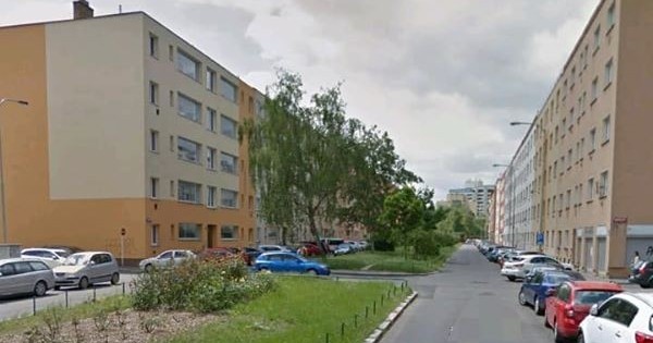 Cho thuê cửa hàng 100m, phù Hợp làm NAILS rất lý tưởng ở Praha