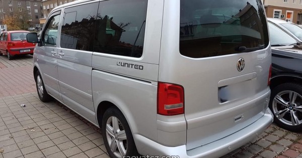 Cần bán xe VW Multival, sản xuất 2010, model 2,5 tdi