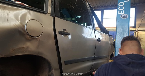 Autoservis Nam Nguyễn chuyên sửa, gia hạn STK cho xe tại Chomutov