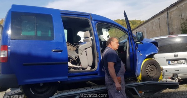 Autoservis Nam Nguyễn chuyên sửa, gia hạn STK cho xe tại Chomutov