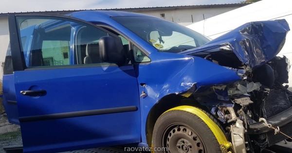 Autoservis Nam Nguyễn chuyên sửa, gia hạn STK cho xe tại Chomutov