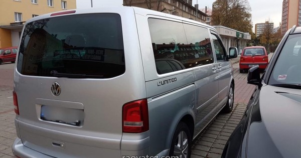 Cần bán xe VW Multival, sản xuất 2010, model 2,5 tdi