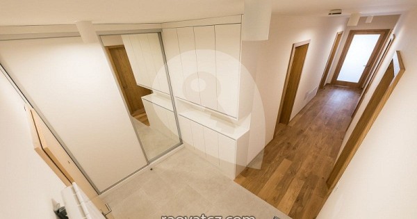 Bán căn hộ sang trọng 4kk Praha 6 – Břevnov