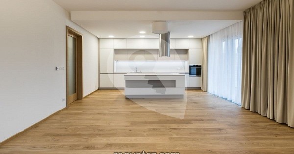 Bán căn hộ sang trọng 4kk Praha 6 – Břevnov