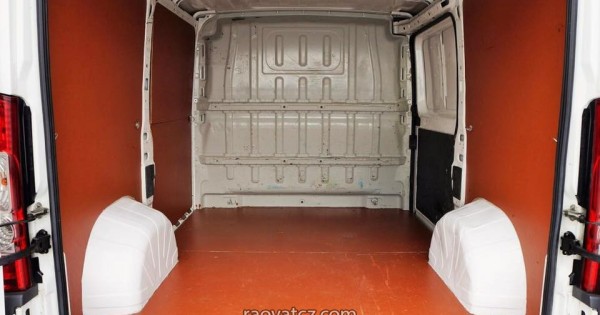 Cần bán xe Fiat Ducato L2H2 3.5tan tại Praha