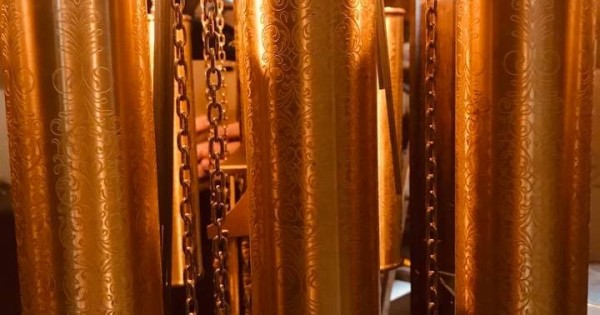 Bán đồng hồ tủ được sản xuất năm 1983 tại Châu Âu