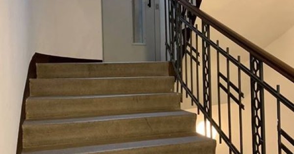 Cho thuê byt 2+1 cách bến metro Palmovka 100m - Praha 8