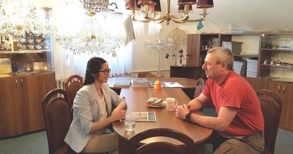 Chuyên cung cấp Đèn chùm - Pha lê - Đồ sứ - Mũ phớt Tiệp