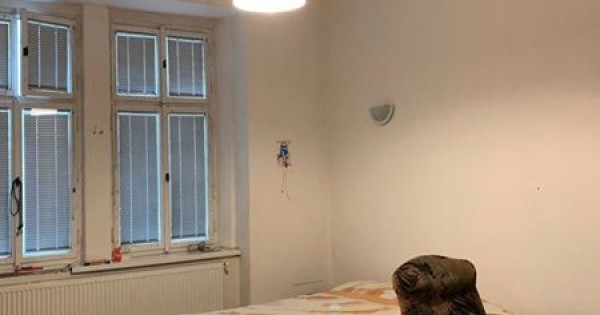 Cho thuê byt 2+1 cách bến metro Palmovka 100m - Praha 8