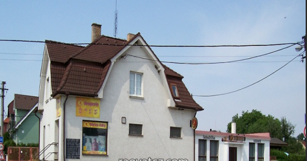 Bán diện tích kinh doanh kèm nhà ở tổng 1.456m2, cách Plzeň 15km