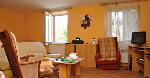 Cần bán căn hộ 2+1 và 4+1 tại Praha 8