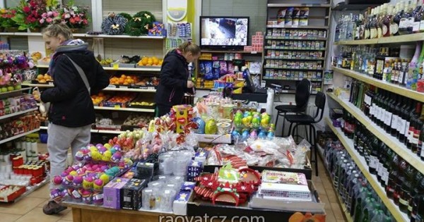 NHƯỢNG CỦA HÀNG POTRAVINY - Břeclav - Týnec