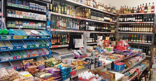 Nhượng lại cửa hàng Potraviny nájem 16000kc/1th,DT 85m2 praha 10