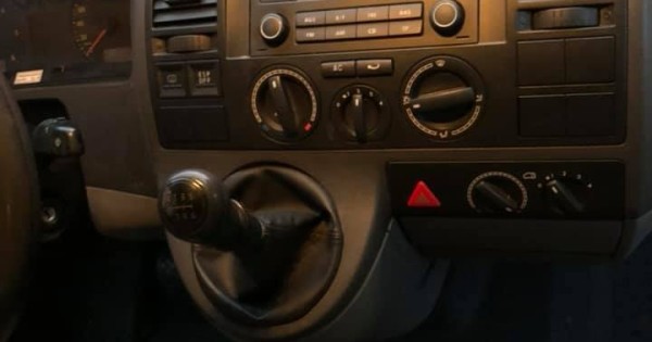 Bán xe wv t5 2.5tdi nsx 2010 ,220 nghìn km