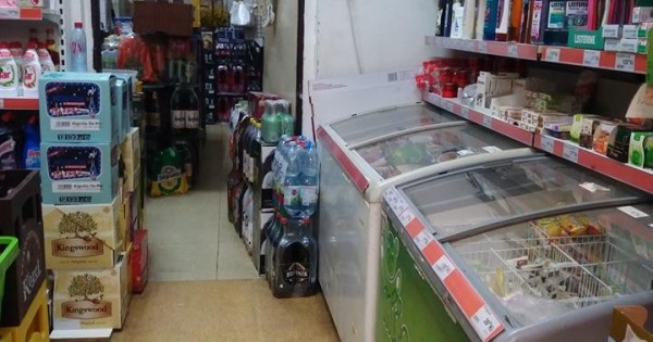 Nhượng lại cửa hàng Potraviny nájem 16000kc/1th,DT 85m2 praha 10