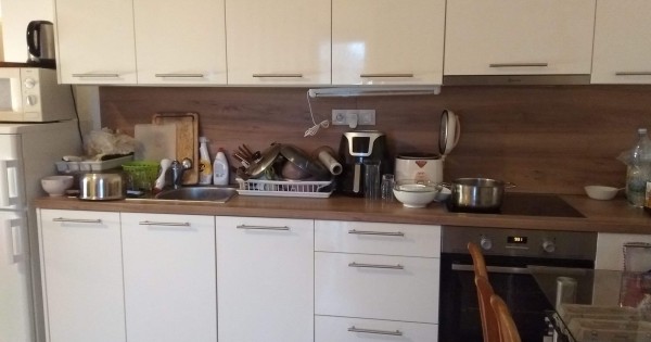 Nhượng lại HĐ thuê Byt 3+kk cách Metro Křižikova Praha 8 đi bộ 3 phút