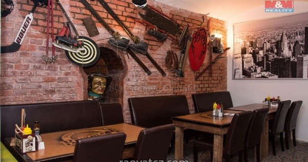 Cho thuê quán ăn, 208 m2, Praha – Smíchov