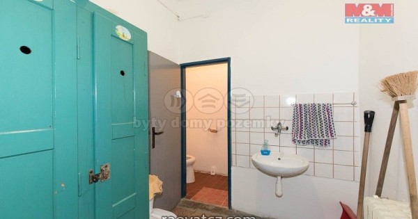 Bán xưởng sản xuất, Jimlín, Zeměchy u Loun