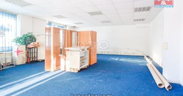 Bán cửa hàng cùng nhà ở Praha 9, Černý Most