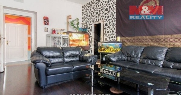 Bán nhà trên ở dưới bán hàng, Kladno, phố Ivana Olbrachta