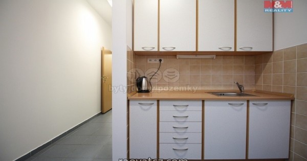 Bán cửa hàng kinh doanh, 97 m2, OV, Praha 6 – Břevnov