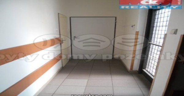 Bán cửa hàng potraviny, 250 m2, Hořovice thuộc Beroun