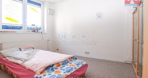 Bán cửa hàng cùng nhà ở Praha 9, Černý Most