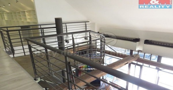 Cho thuê cửa hàng, 235 m2, Praha 6 – Ruzyně