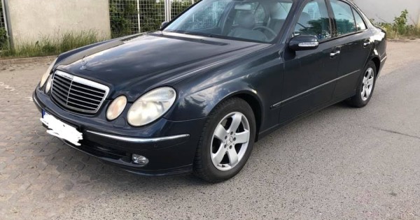 bán xe mercedes E270, Sx 11/2002, 2.7, 130kw