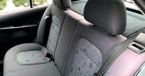 Bán ŠKODA FABIA 1,4 MPI KLIMA mới đi 104.xxx Km
