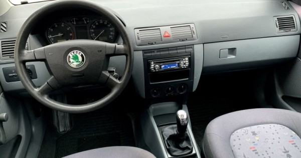 Bán ŠKODA FABIA 1,4 MPI KLIMA mới đi 104.xxx Km