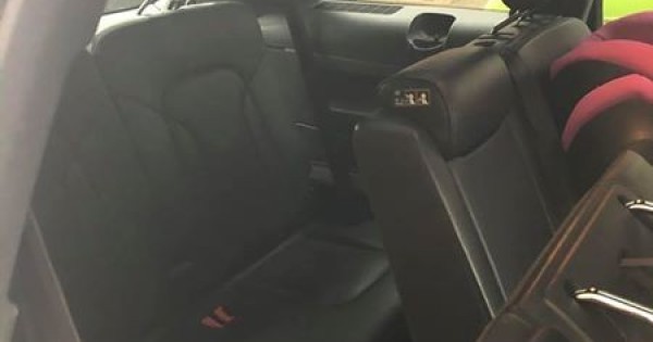 Cần bán xe Q7 màu bạc 7 chỗ tại Berlin, Đức