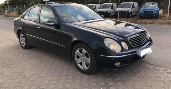 bán xe mercedes E270, Sx 11/2002, 2.7, 130kw