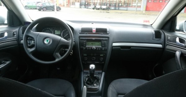 Bán xe Škoda Octavia II 2.0 tdi