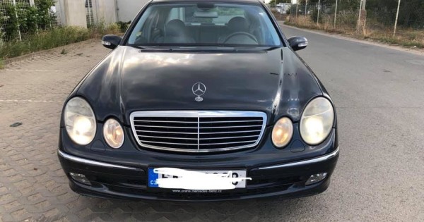 bán xe mercedes E270, Sx 11/2002, 2.7, 130kw