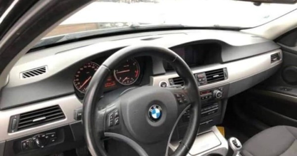 Cần bán BMW 318d, 2007, đã chạy 155000km.