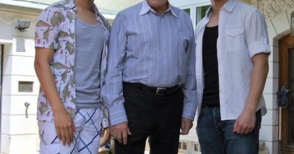 TT SonHuong Music Mở lớp dạy đàn Keyboard cho mọi lứa tuổi tại Praha.