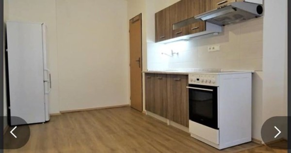 Cần cho thuê byt 2+kk,57m2, jivenska, michle, praha 4
