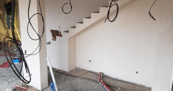 Dịch vụ sửa chữa và hoàn thiện nhà Byt, Barak, cửa hàng, quán ăn