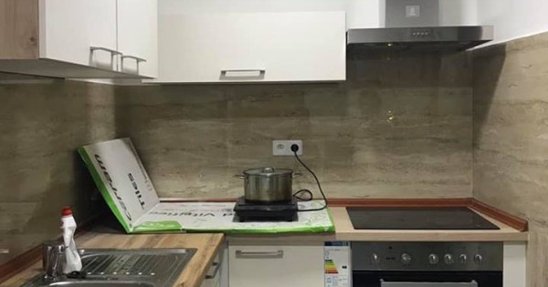 Cho thuê barak gồm 2 byt 2+kk và 1 byt 4+kk