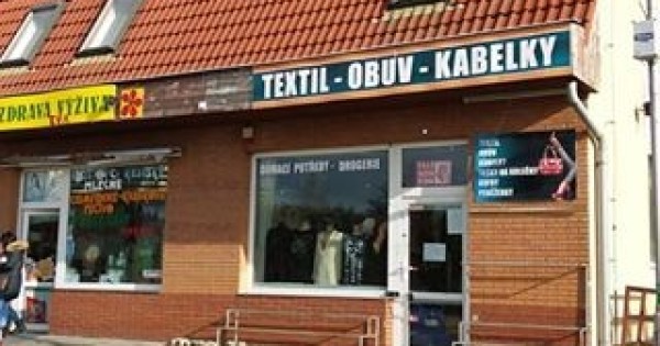 Nhượng lại HĐ 105 m2 chủ tư nhân tại trung tâm thương mại JESENICE Praha 4