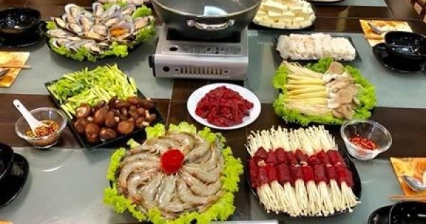 Nhượng lại cửa hàng ăn tại Praha 3, đầy đủ bàn ghê, xoong nồi ạ.