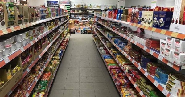 Nhượng lại cửa hàng tổng diện tích 400m, Strakonice