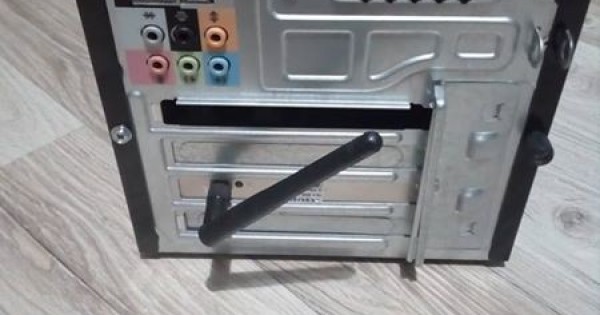 Cần thanh lý gấp 2 bộ máy tính bàn tại praha 4