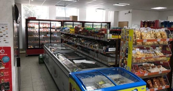 Nhượng lại cửa hàng tổng diện tích 400m, Strakonice