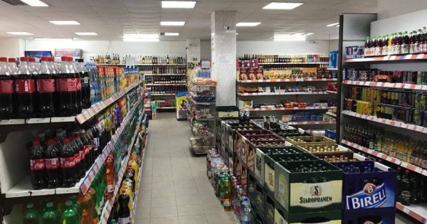 Nhượng lại cửa hàng tổng diện tích 400m, Strakonice