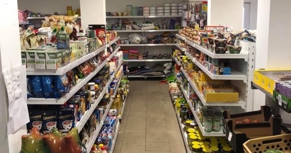 Cho thuê cửa hàng potraviny 150 m2, làng 1300 dân