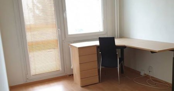 Cho thuê nhà 3+1, kamyk cách chợ Sapa 2 bến bus, Praha 4