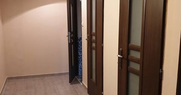 Cho thuê nhà 3+1, kamyk cách chợ Sapa 2 bến bus, Praha 4